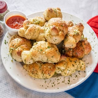 Garlic Knots